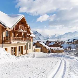Lagrange Vacances Les Balcons Des Aiguilles Village de vacances